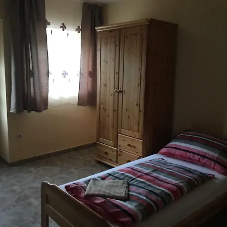 Napfeny Guest house