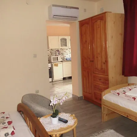 Napfeny Guest house Sarospatak